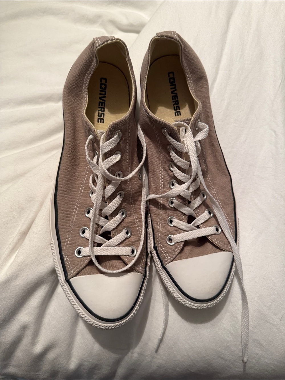 Converse Low Top Sneakers in Beige and White - Picture 4 of 5